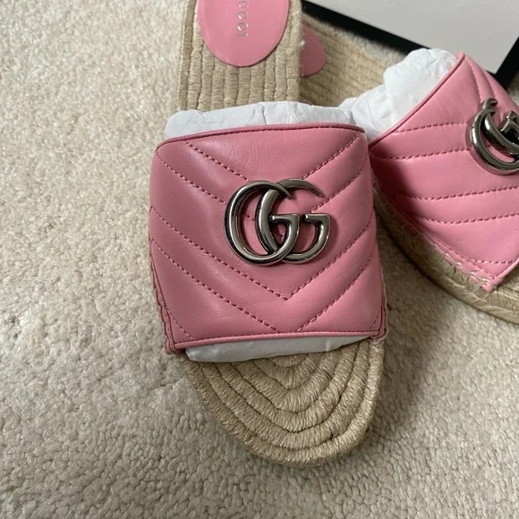 SOLD **BRAND NEW GUCCI SANDALS** - Picture 6 of 15